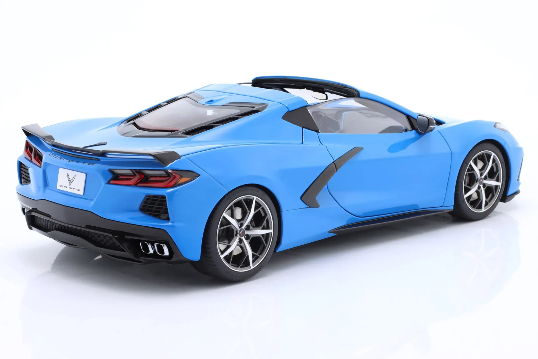 Chevrolet Corvette C8 Stingray Z51 Baujahr 2020 rapidblau 1:18 AUTOart