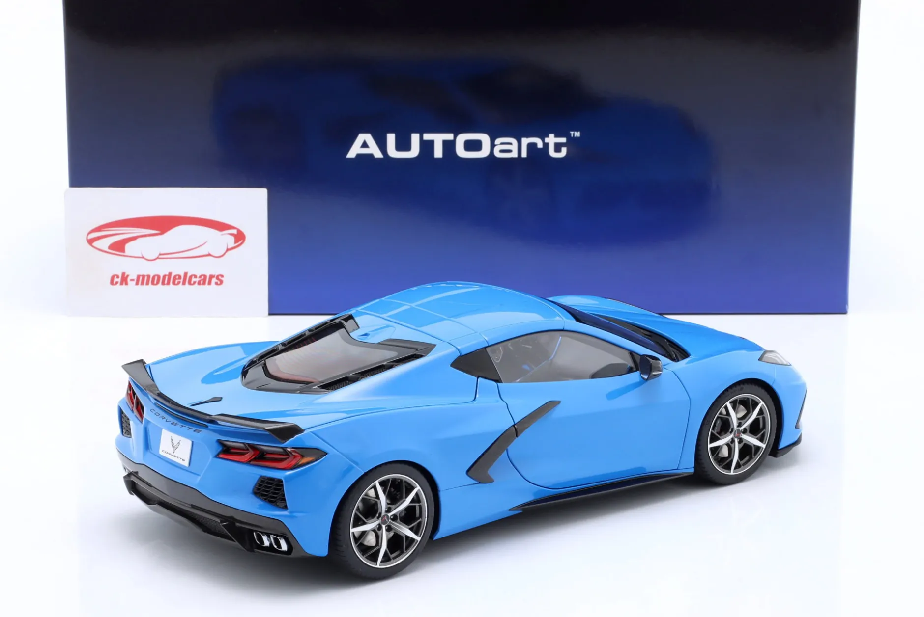 Chevrolet Corvette C8 Stingray Z51 Baujahr 2020 rapidblau 1:18 AUTOart
