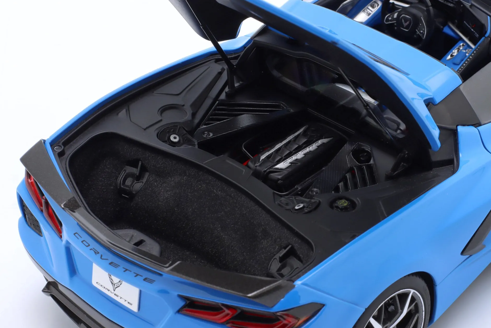 Chevrolet Corvette C8 Stingray Z51 Baujahr 2020 rapidblau 1:18 AUTOart