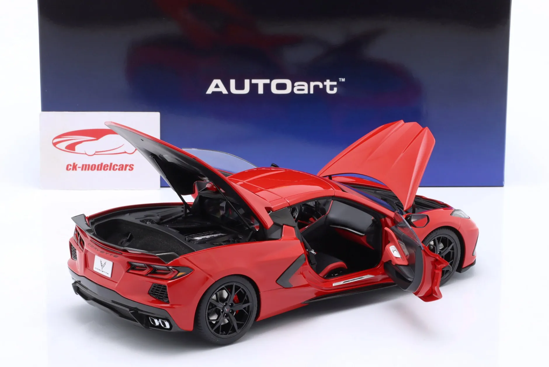 Chevrolet Corvette C8 Stingray Z51 Baujahr 2020 fackelrot 1:18 AUTOart