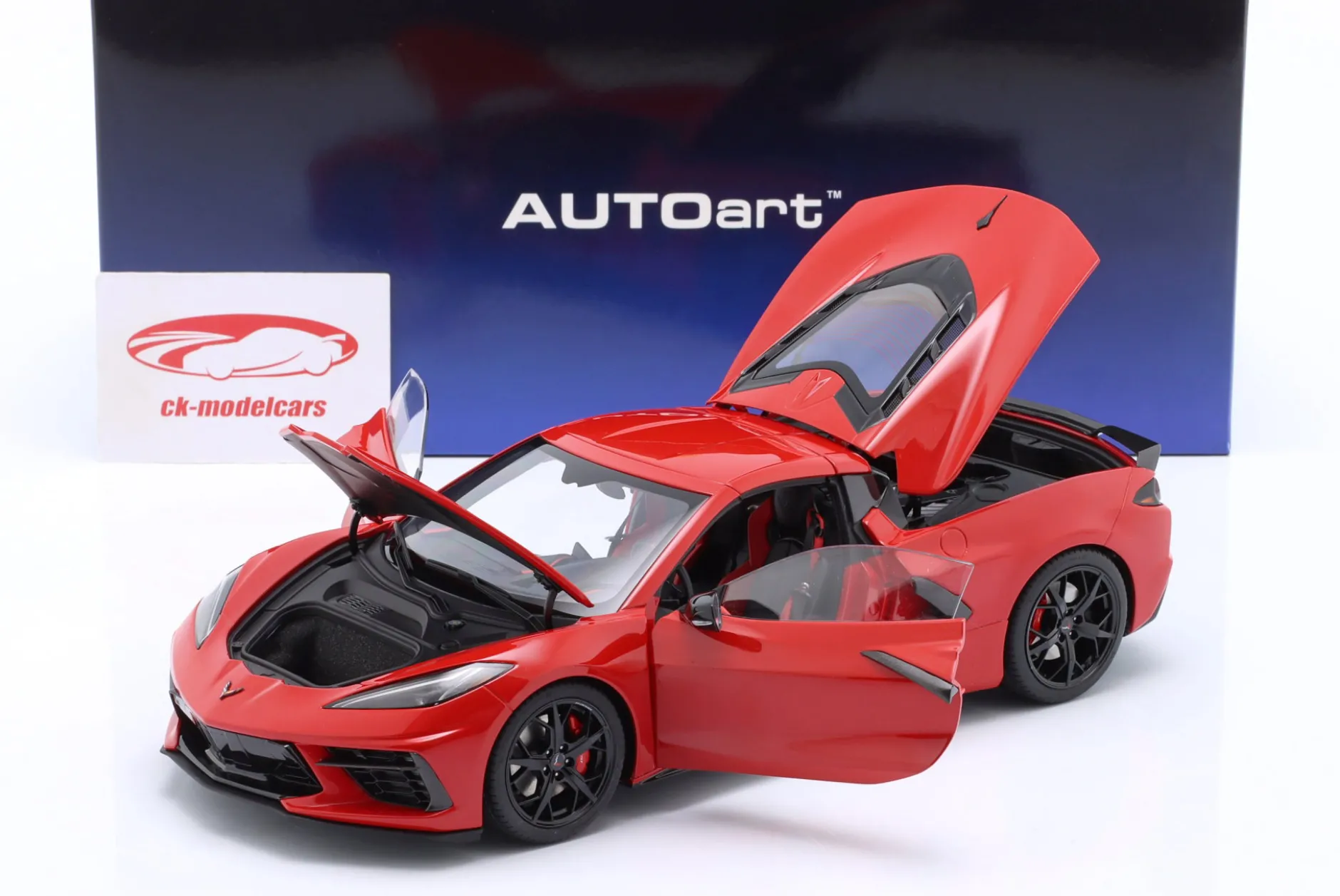 Chevrolet Corvette C8 Stingray Z51 Baujahr 2020 fackelrot 1:18 AUTOart