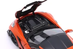 Chevrolet Corvette C7 ZR1 Baujahr 2019 orange metallic / schwarz 1:18 Ixo