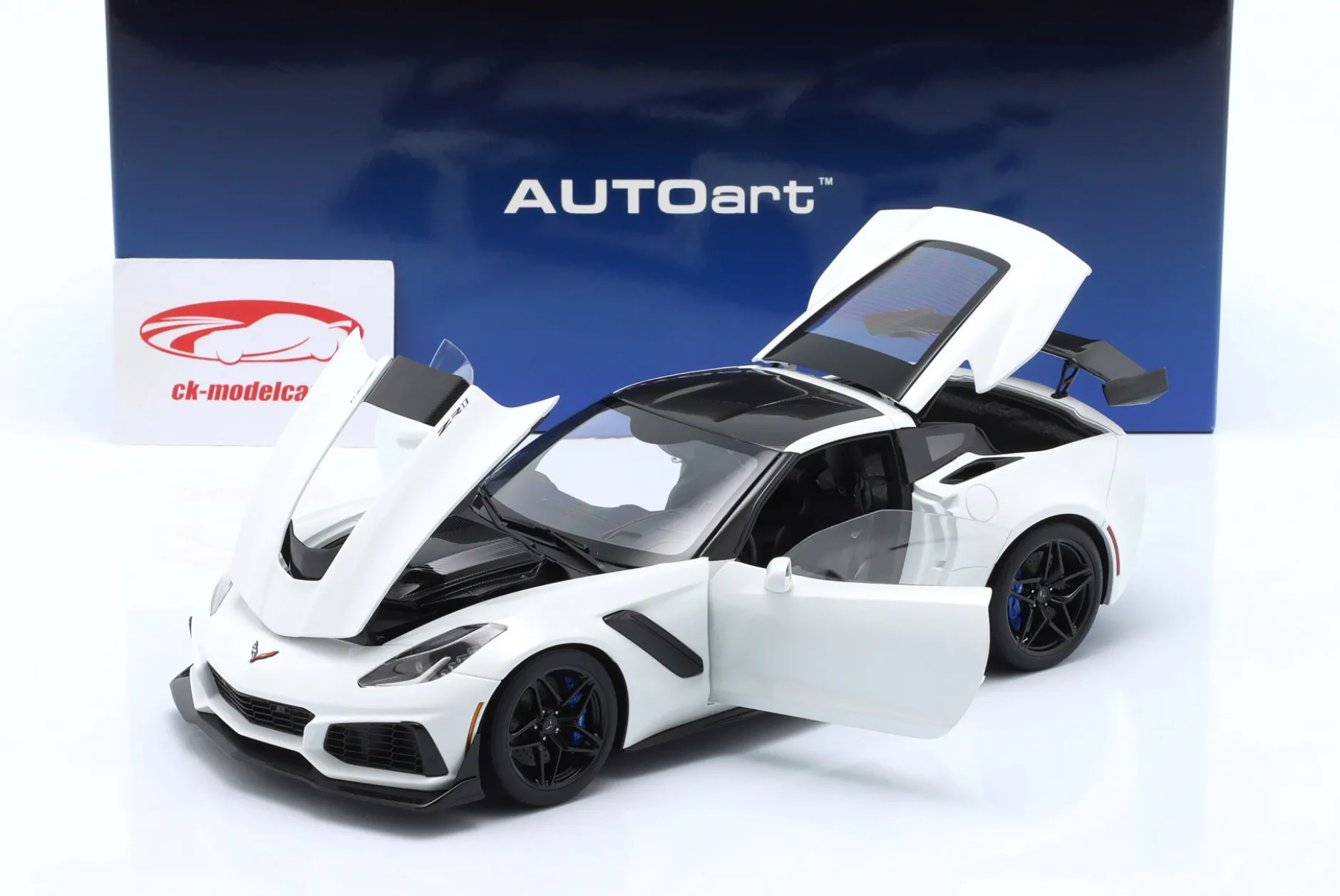 Chevrolet Corvette C7 ZR1 Baujahr 2019 arktik weiß 1:18 AUTOart