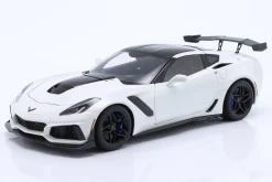 Chevrolet Corvette C7 ZR1 Baujahr 2019 arktik weiß 1:18 AUTOart