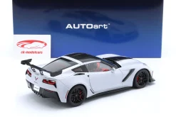 Chevrolet Corvette C7 ZR1 Baujahr 2019 grau metallic 1:18 AUTOart