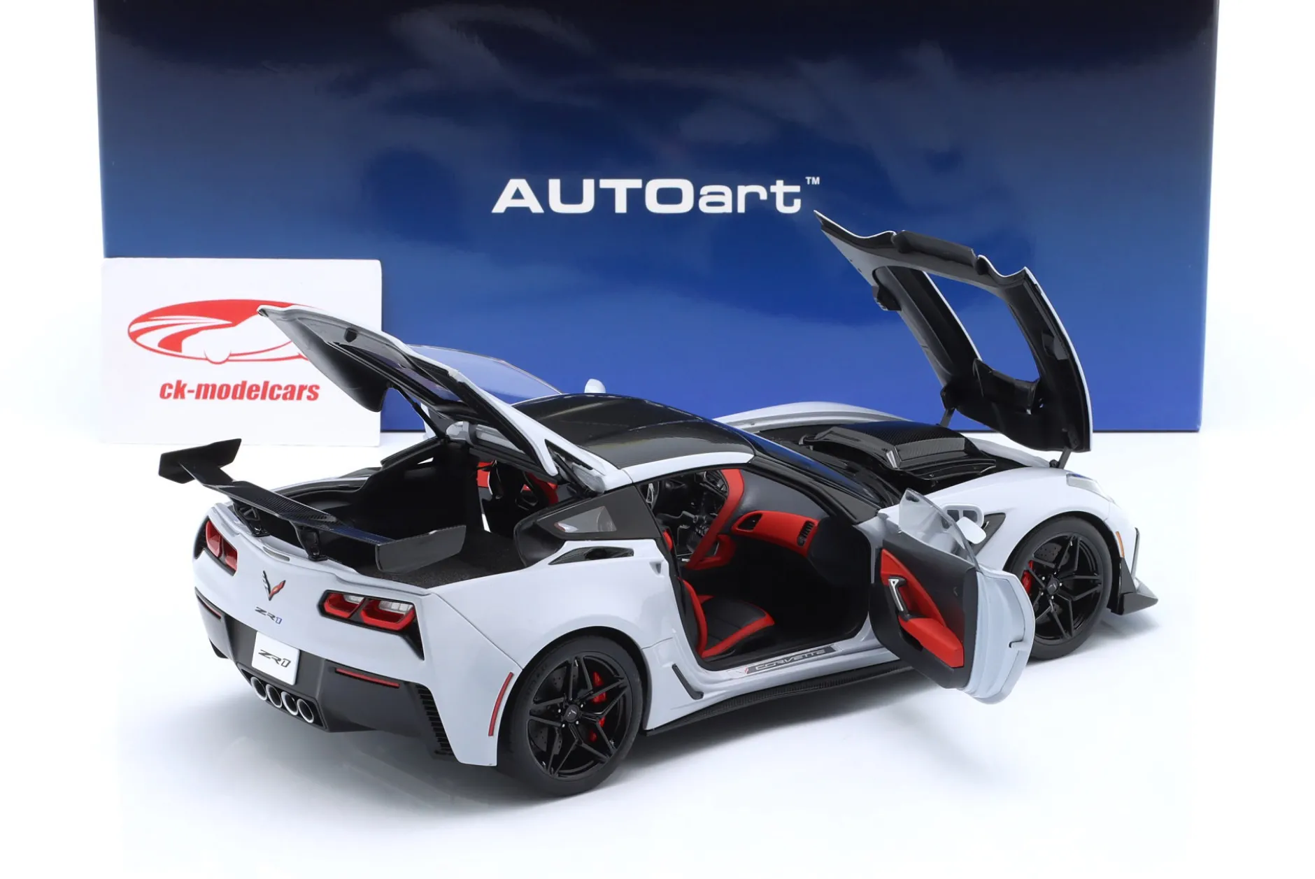 Chevrolet Corvette C7 ZR1 Baujahr 2019 grau metallic 1:18 AUTOart