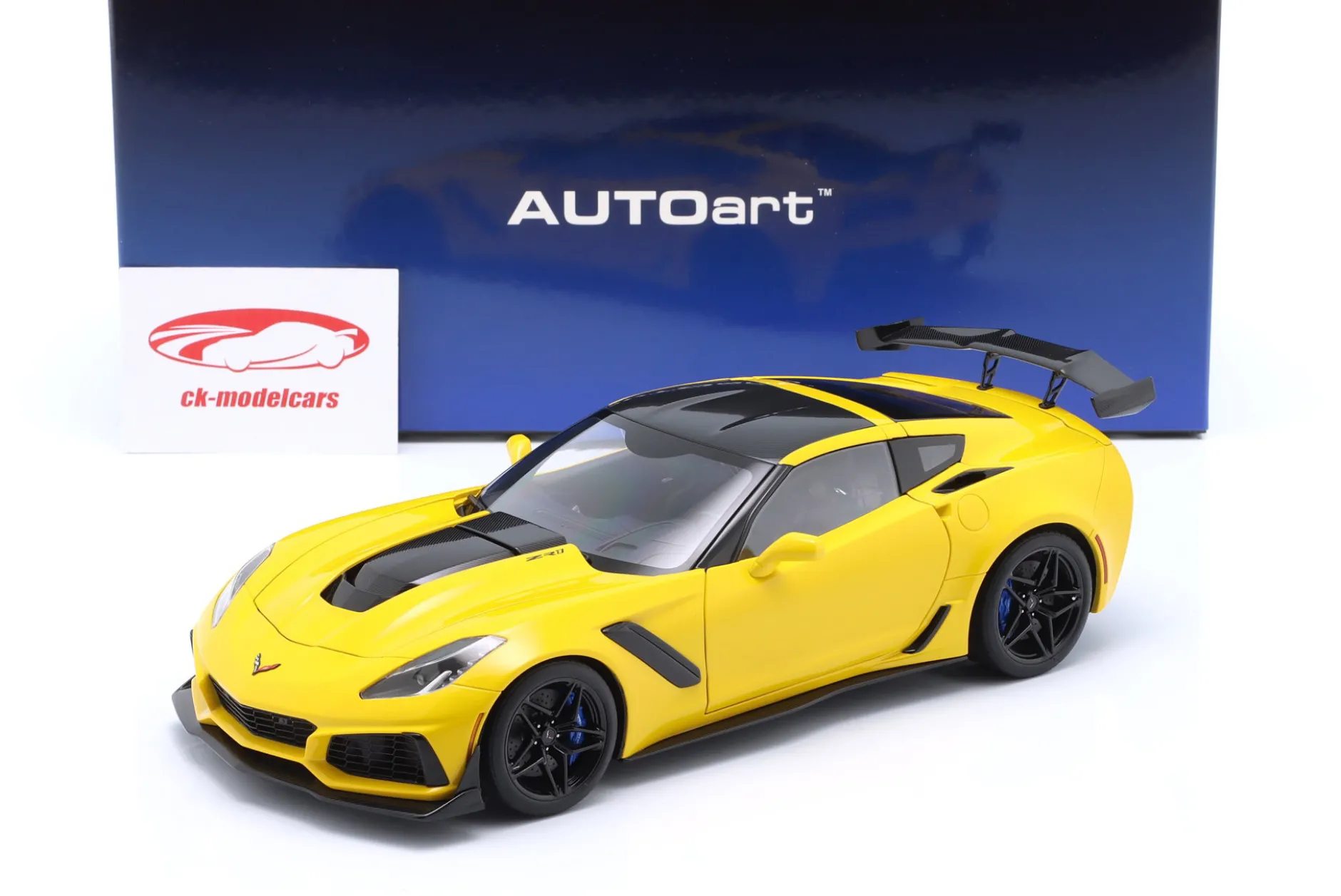 Chevrolet Corvette C7 ZR1 Baujahr 2019 racing gelb 1:18 AUTOart