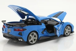 Chevrolet Corvette Stingray Coupe Baujahr 2020 blau / schwarz 1:18 Maisto