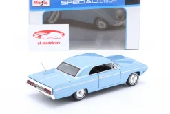 Chevrolet Impala SS Baujahr 1964 hellblau 1:24 Maisto