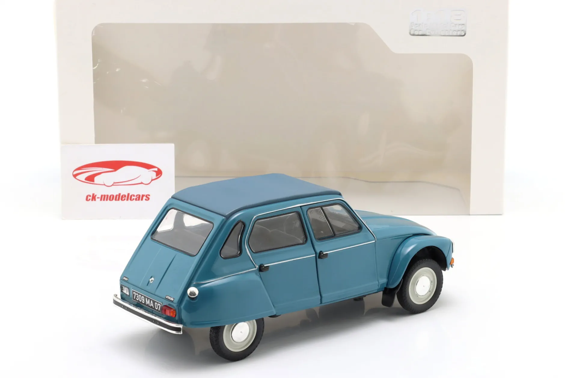 Citroen Dyane 6 Baujahr 1967 blau 1:18 Solido
