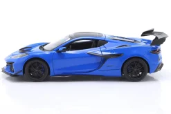 Corvette ZR1 (C8) Coupe Baujahr 2026 Riptide blau metallic 1:18 Maisto