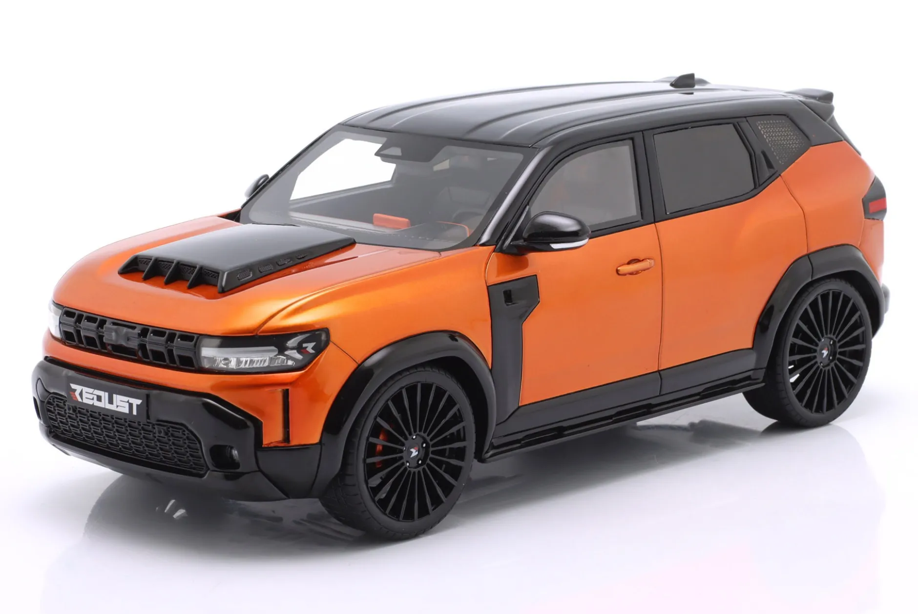 Dacia Duster Redust Sport 4x2 Hybrid Baujahr 2025 orange 1:18 OttOmobile