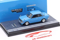 Datsun 510 hellblau 1:64 Tarmac Works