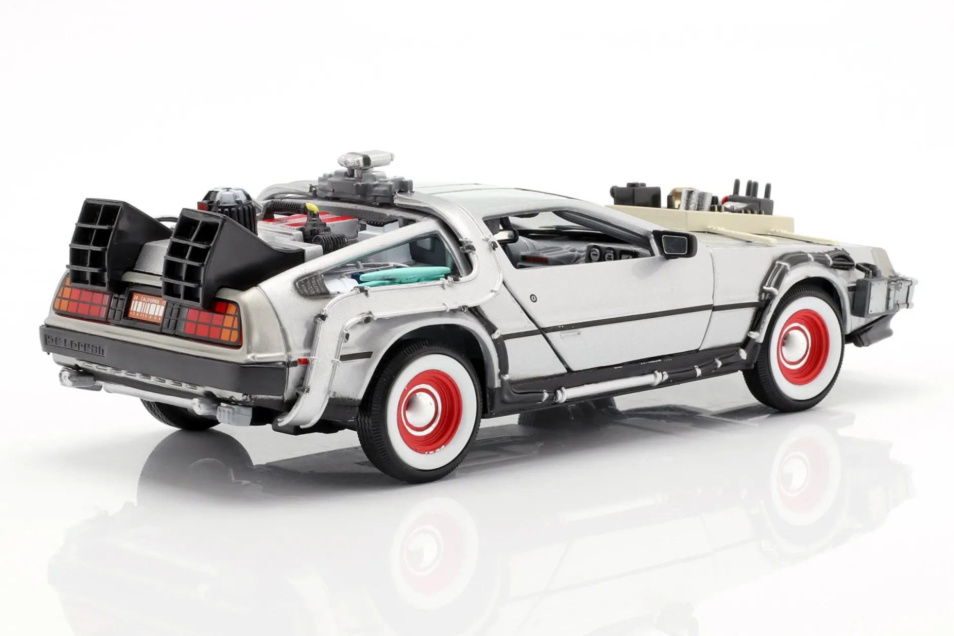 DeLorean Time Machine Back to the Future III 1:24 Welly