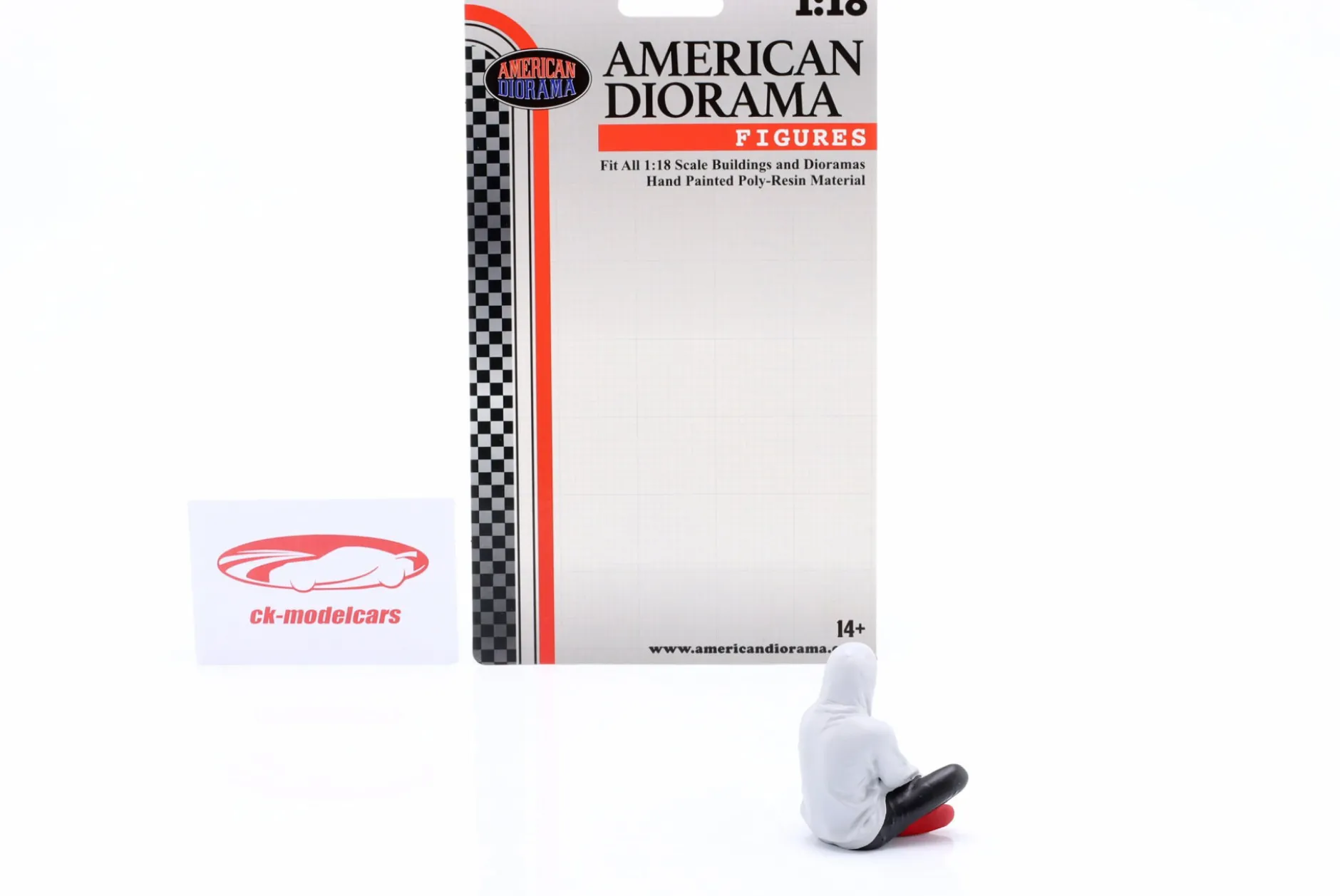 Diorama Figuren Serie #704 sitzender Junge 1:18 American Diorama