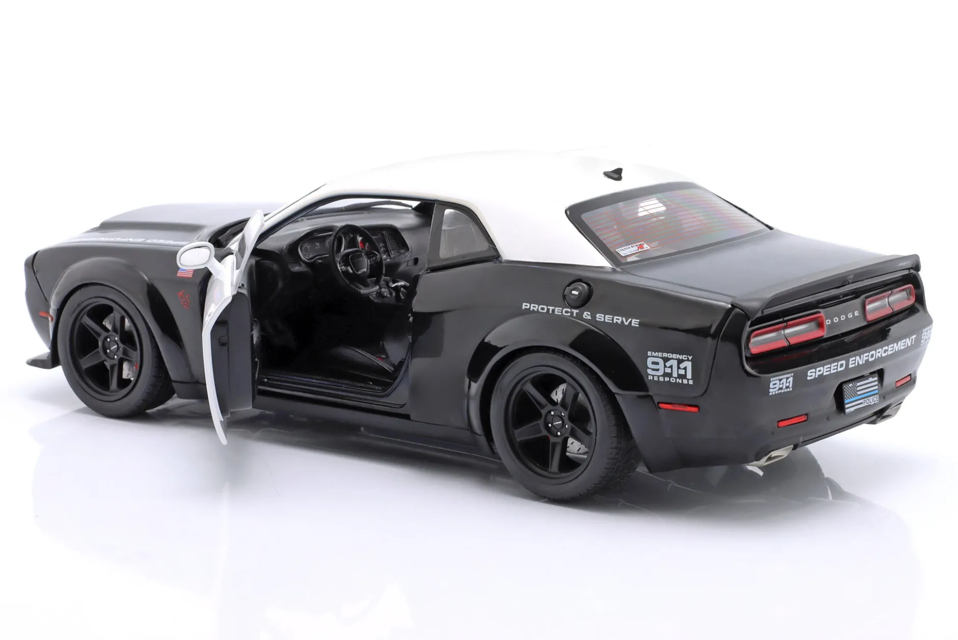 Dodge Challenger Demon Highway Police Baujahr 2023 schwarz / weiß 1:18 Solido