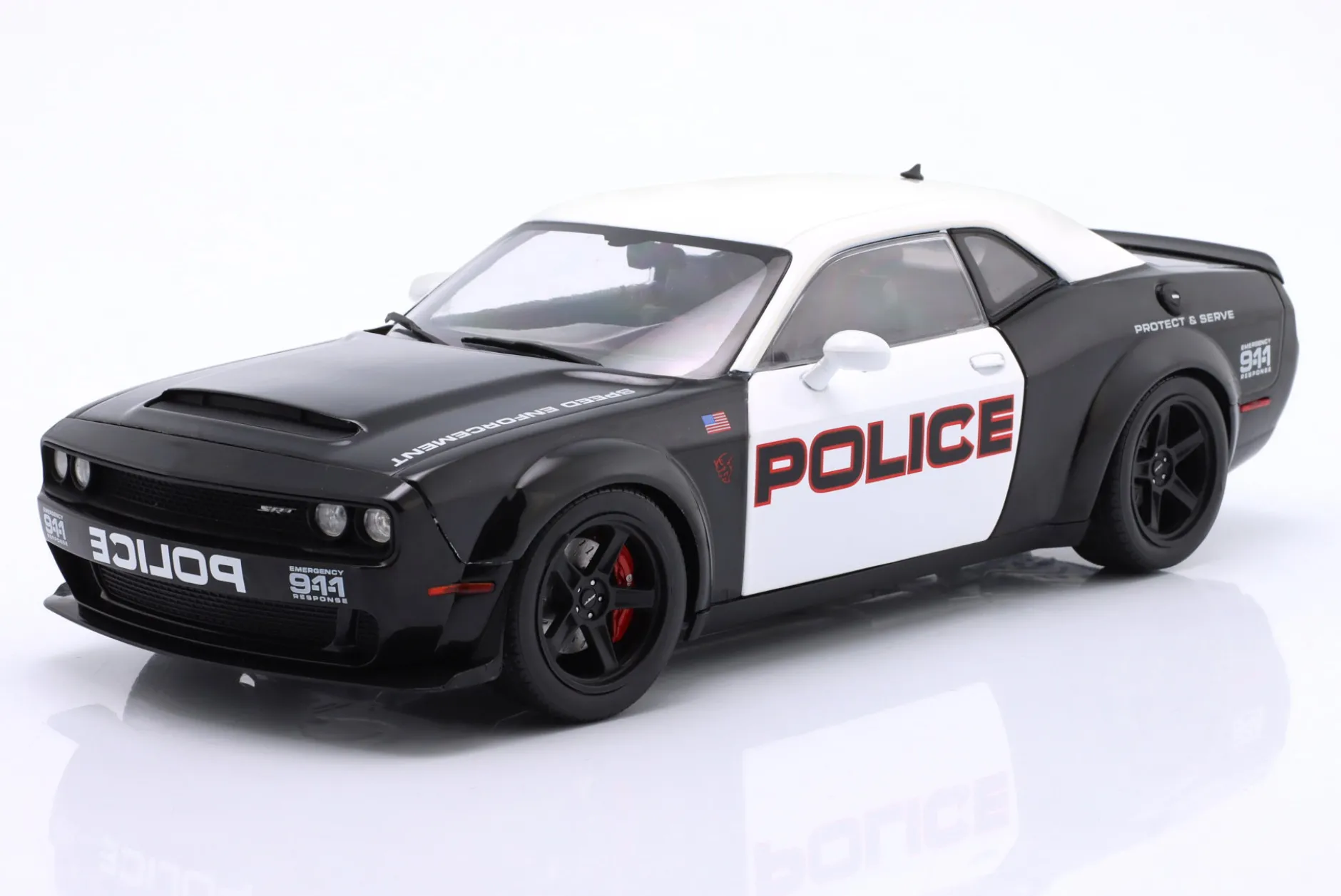 Dodge Challenger Demon Highway Police Baujahr 2023 schwarz / weiß 1:18 Solido