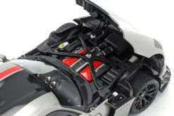 Dodge Viper ACR Baujahr 2017 billet silber metallic / schwarz / rot 1:18 AUTOart