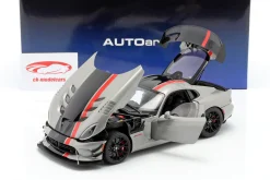 Dodge Viper ACR Baujahr 2017 billet silber metallic / schwarz / rot 1:18 AUTOart