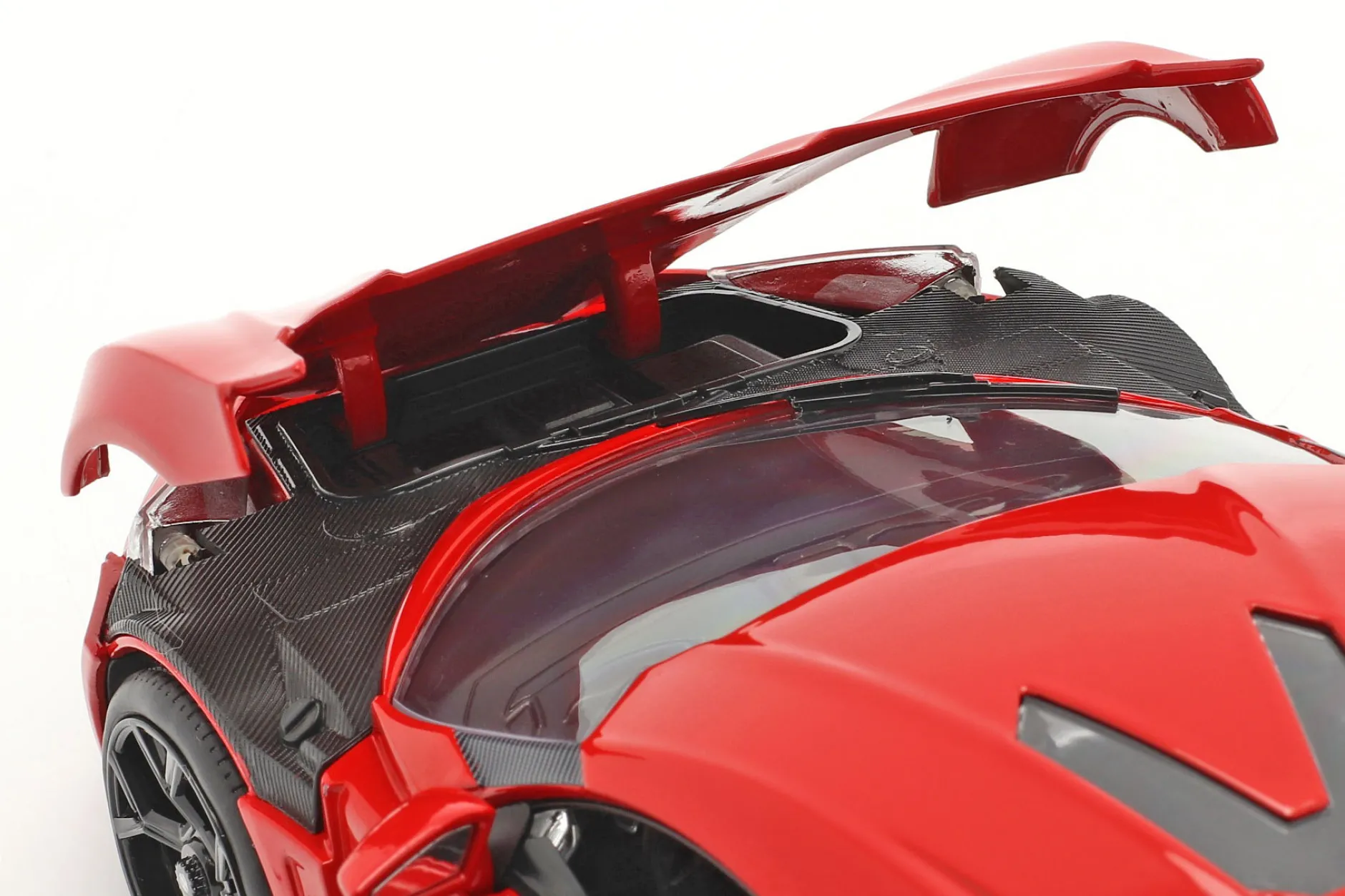 Dom's Lykan Hypersport 2014 Fast & Furious 7 (2015) mit Figur 1:18 Jada Toys
