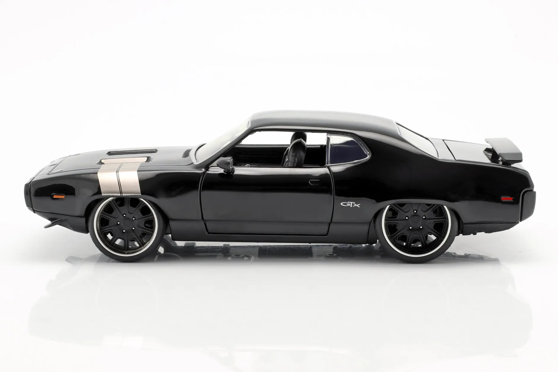 Dom's Plymouth GTX Fast and Furious 8 2017 schwarz 1:24 Jada Toys