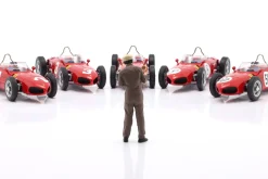 Einweiser mit braunem Overall - Figur 1:18 Figurenmanufaktur