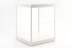 Einzelvitrine mit LED-Beleuchtung und Drehteller für Modellautos im Maßstab 1:18 weiß Triple9