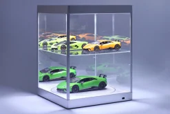 Einzelvitrine mit LED-Beleuchtung, Spiegel und Drehteller für Maßstab 1:18 silber Triple9