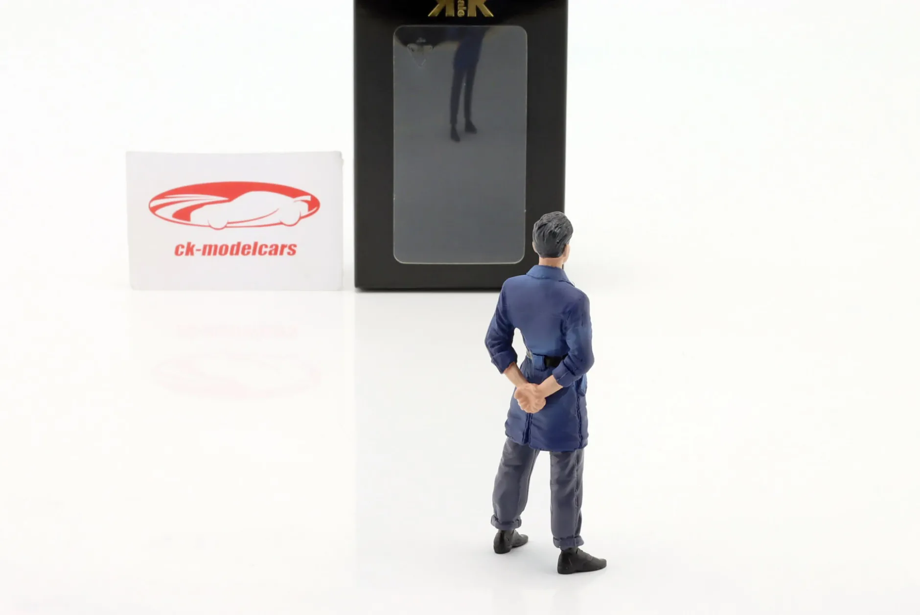 Enzo jung Figur 1:18 KK-Scale