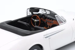 Ferrari 365 California Spyder Baujahr 1966 weiß 1:18 KK-Scale