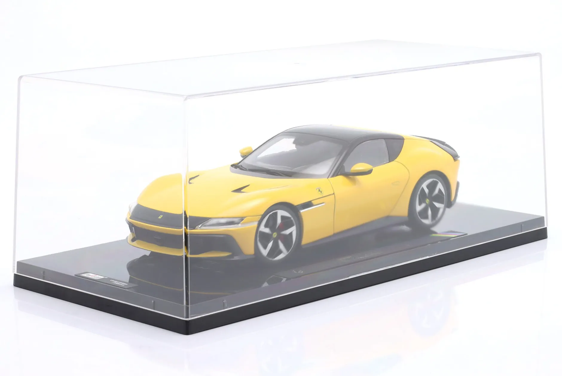 Ferrari 12Cilindri Baujahr 2024 Modena gelb 1:18 Polistil