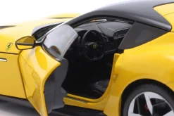 Ferrari 12Cilindri Baujahr 2024 Modena gelb 1:18 Polistil