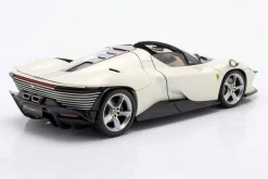 Ferrari Daytona SP3 Closed Top 2022 weiß 1:18 Bburago Signature