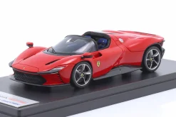 Ferrari Daytona SP3 Open Top Baujahr 2021 racing rot 1:43 LookSmart