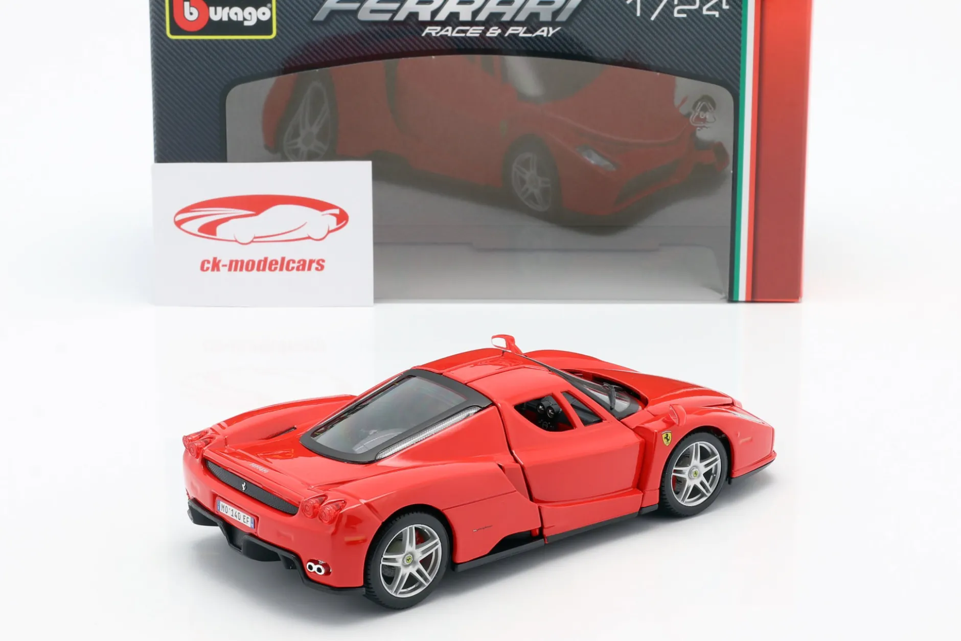 Ferrari Enzo Baujahr 2002-2004 rot 1:24 Bburago