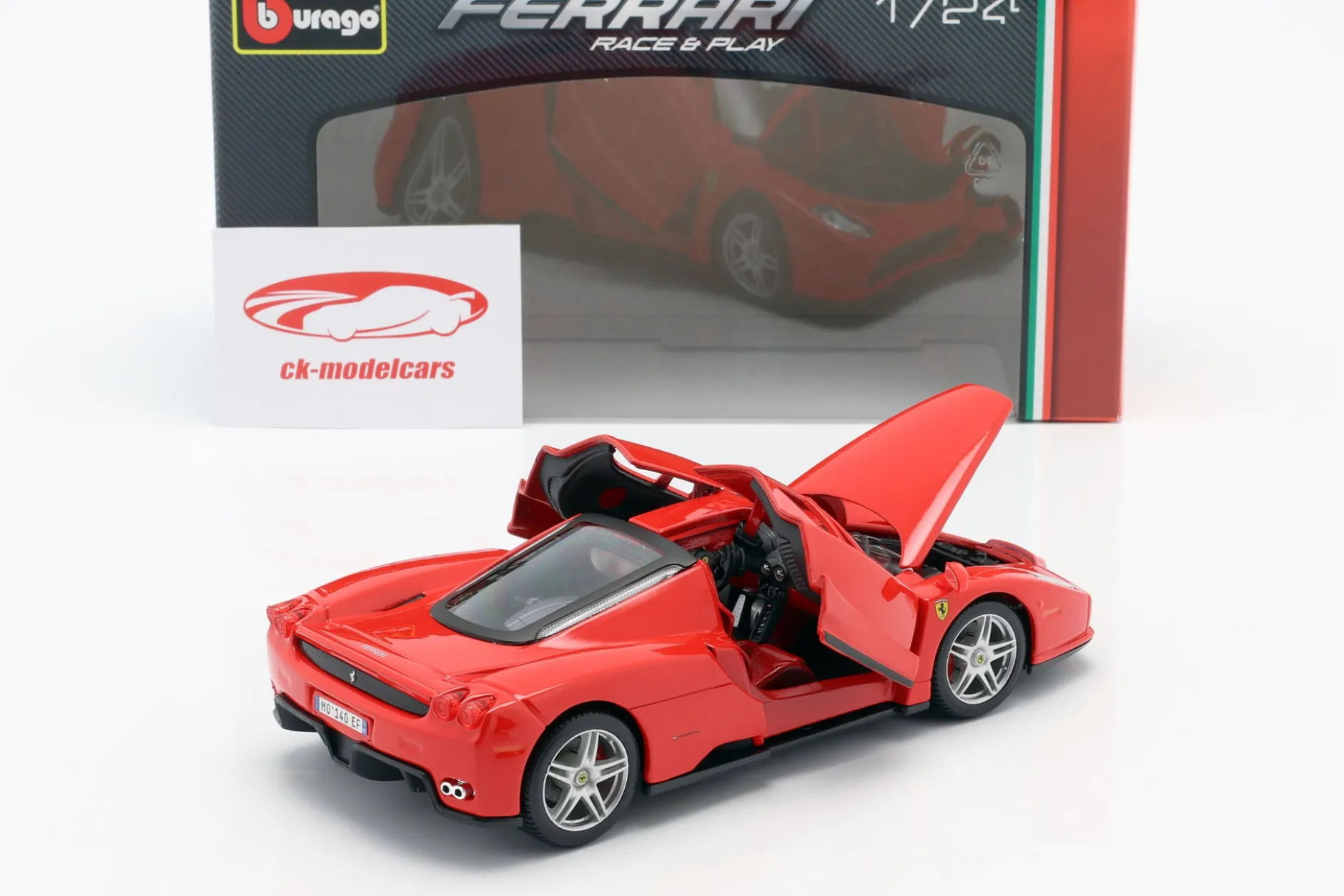 Ferrari Enzo Baujahr 2002-2004 rot 1:24 Bburago