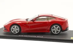 Ferrari F12 Berlinetta Baujahr 2012 mit Vitrine rot 1:43 Altaya