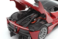 Ferrari FXX-K #10 rot 1:24 Bburago
