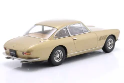 Ferrari 330 GT 2+2 Baujahr 1964 gold metallic 1:18 KK-Scale