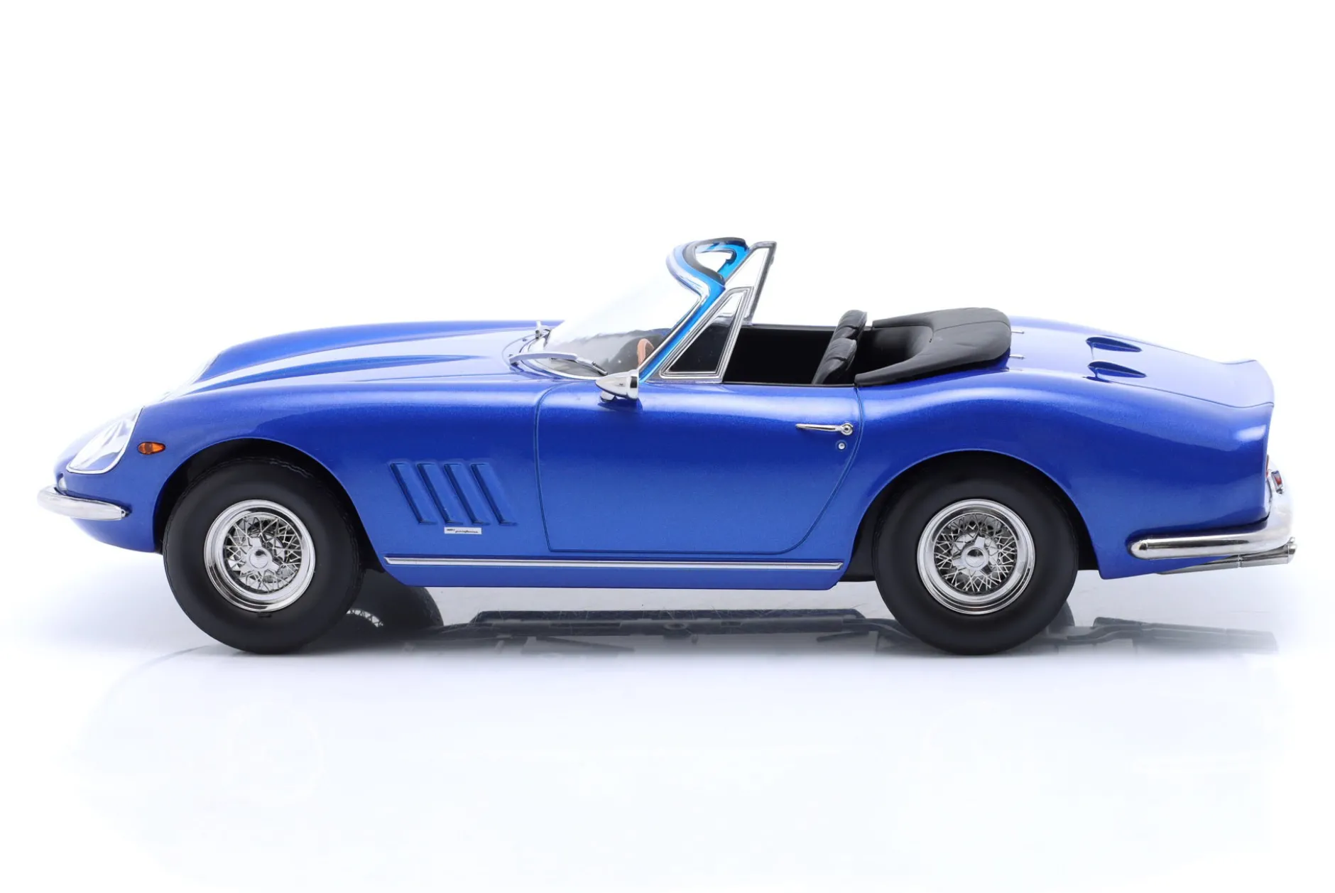 Ferrari 275 GTB/4 NART Spyder Baujahr 1967 blau metallic 1:18 KK-Scale