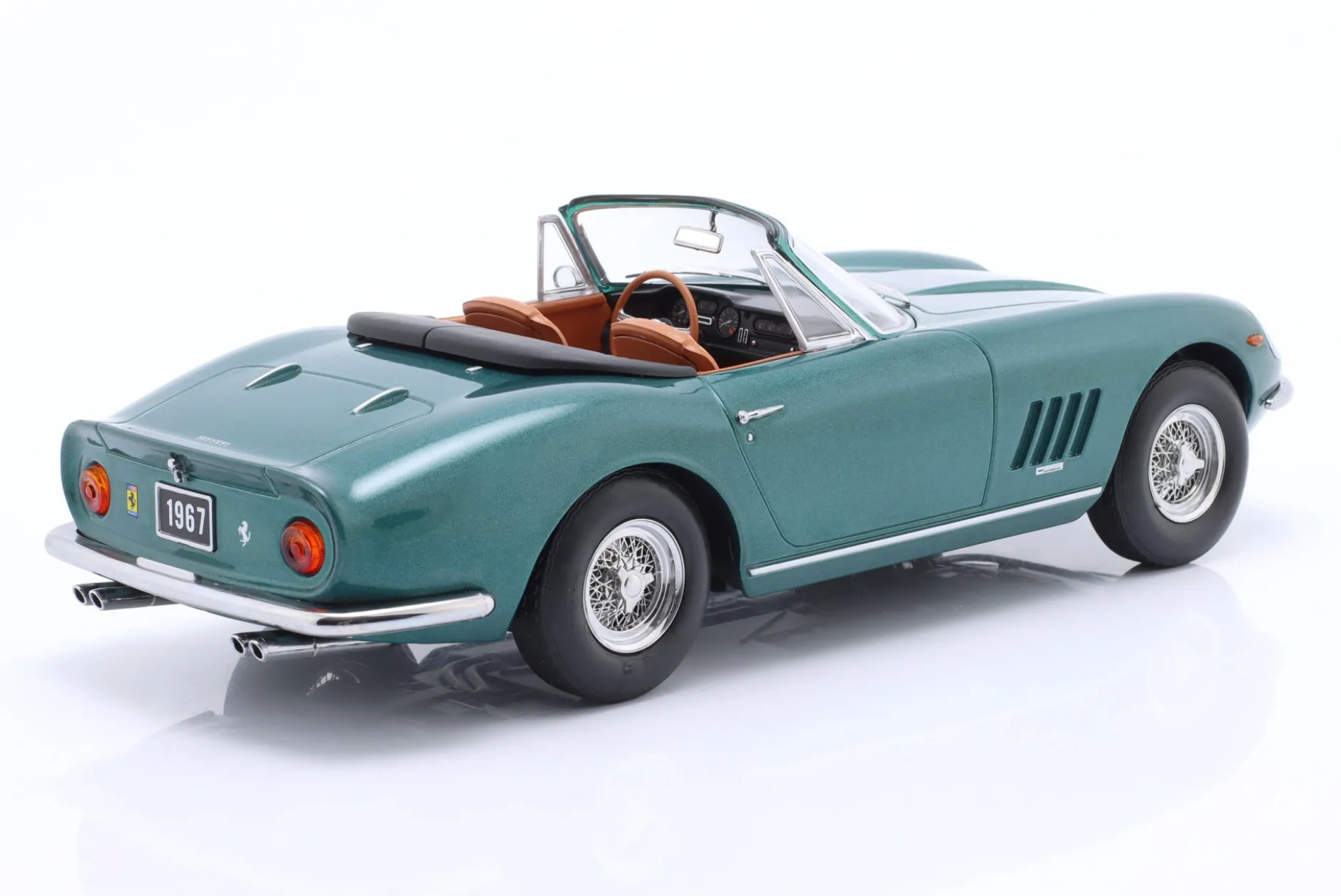 Ferrari 275 GTB/4 NART Spyder mit Speichenfelgen 1967 grün metallic 1:18 KK-Scale