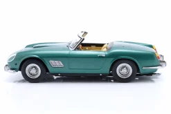 Ferrari 250 GT California Spyder 1960 grün metallic / silber 1:18 KK-Scale