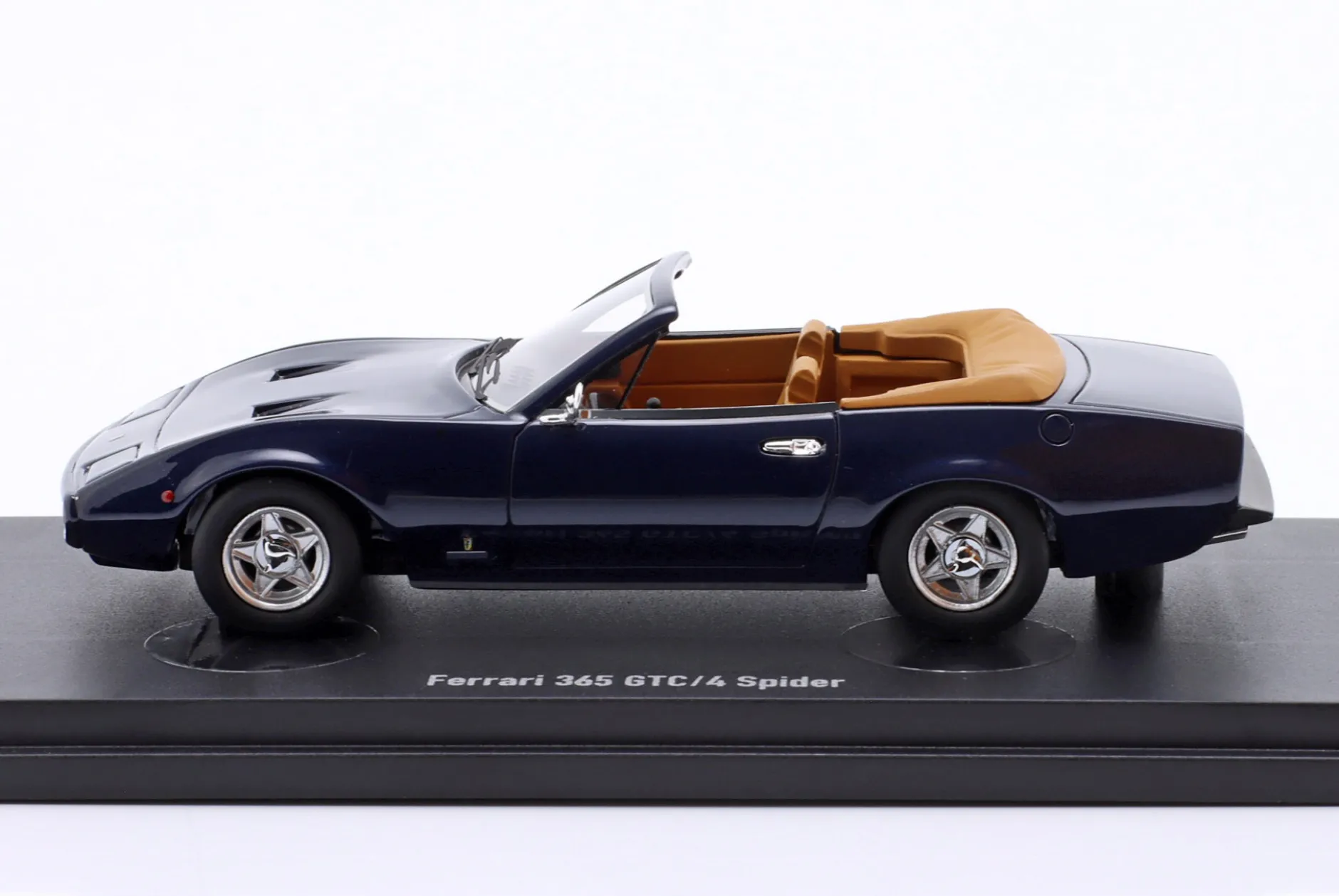 Ferrari 365 GTC/4 Spider Baujahr 1971 dunkelblau 1:43 AutoCult