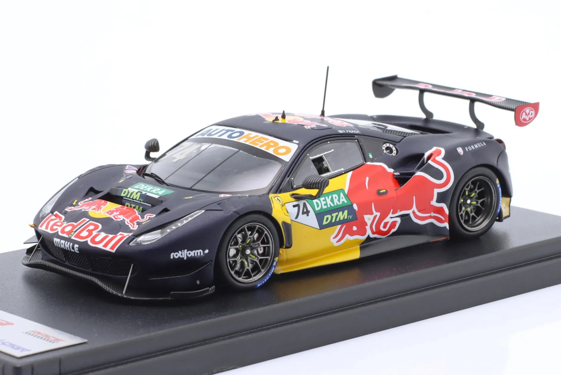 Ferrari 488 GT3 Evo #74 DTM 2022 Felipe Fraga 1:43 LookSmart