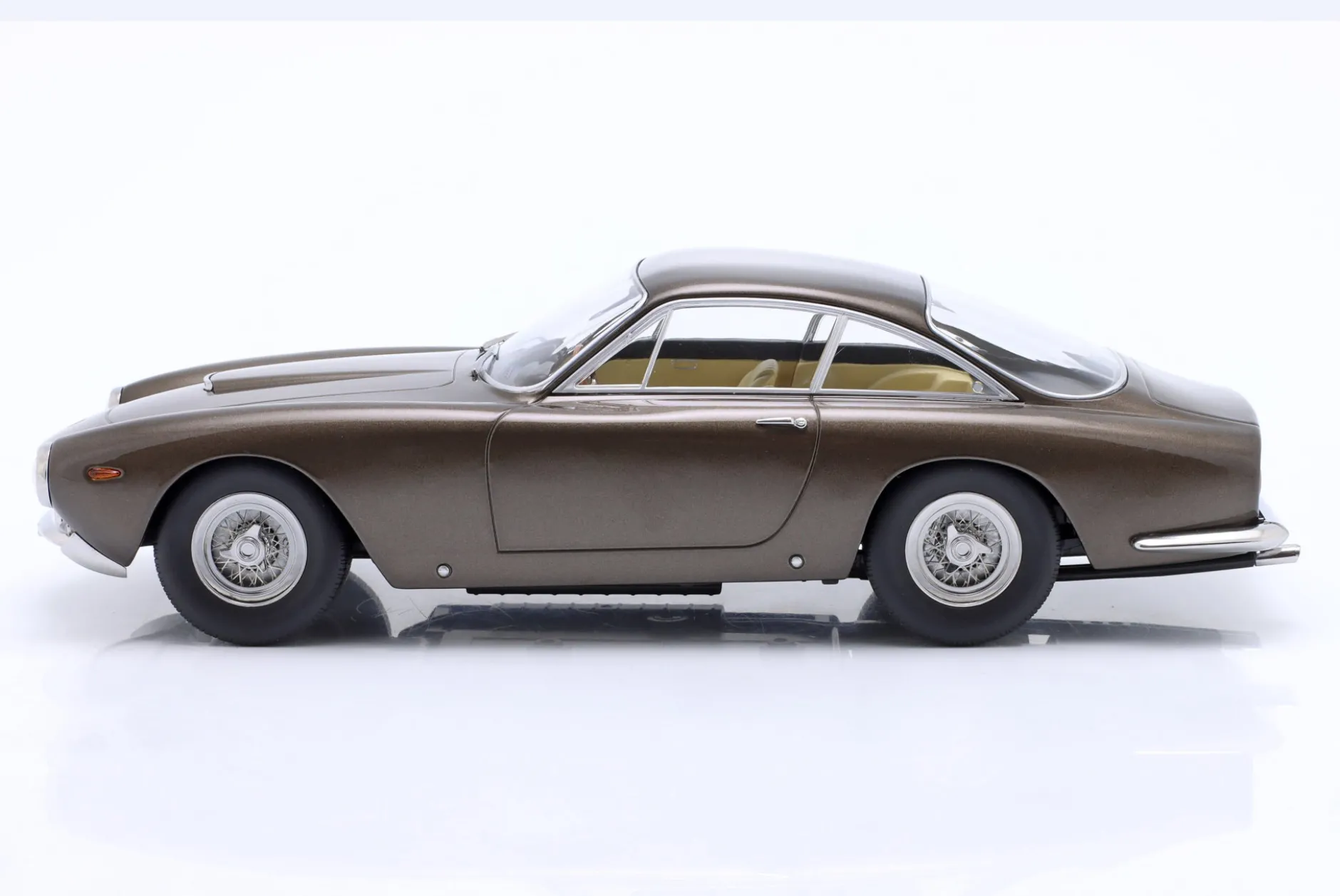 Ferrari 250 GT Lusso Baujahr 1962 braun metallic 1:18 KK-Scale