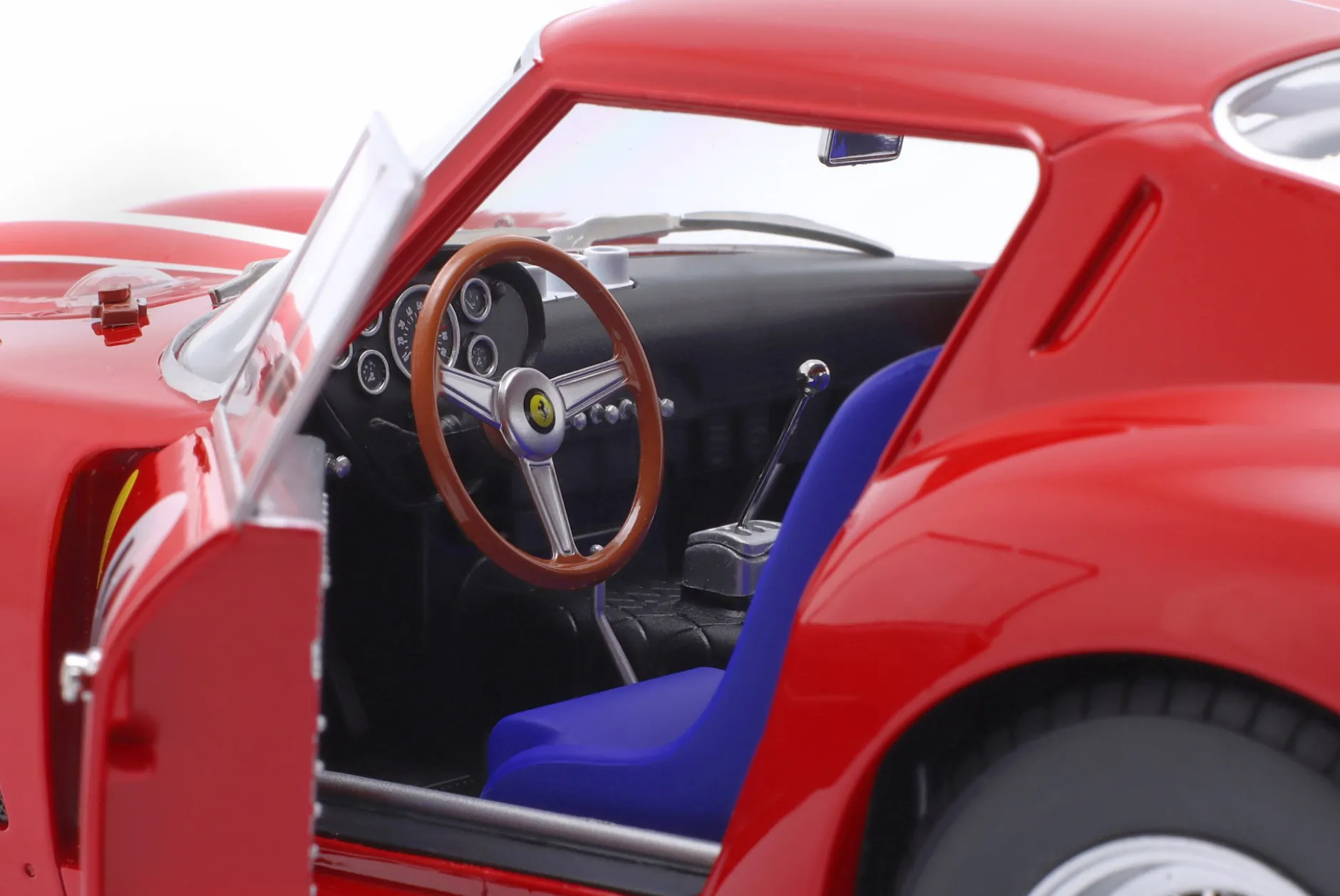 Ferrari 250 GTO #19 2nd 24h LeMans 1962 Noblet, Guichet 1:12 KK-Scale