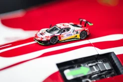 Ferrari 296 GT3 #30 Sieger 24h Nürburgring 2023 Frikadelli Racing Team 1:43 Bburago