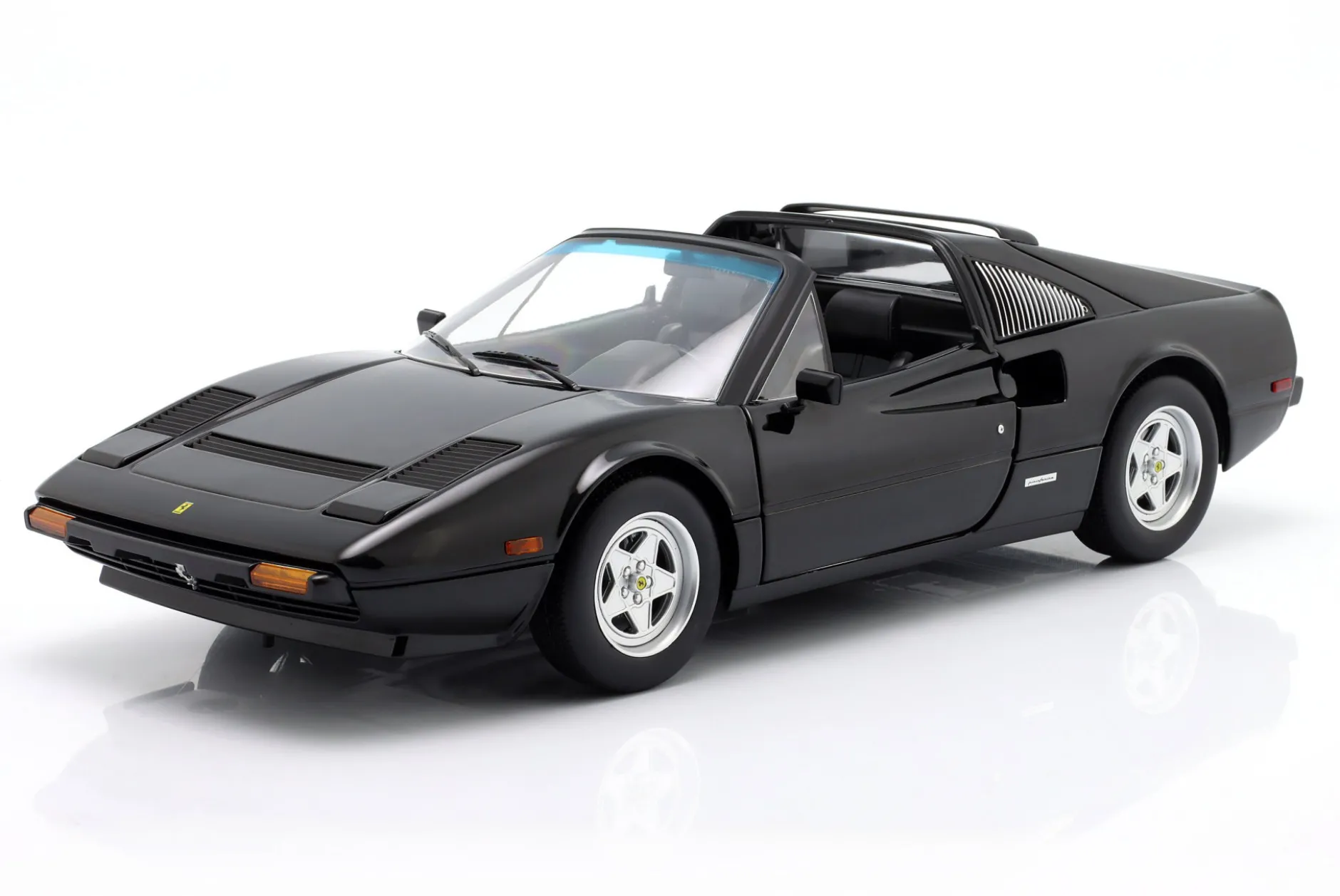 Ferrari 308 GTS QV US-Version 1982 (Film: Against All Odds) schwarz 1:12 KK-Scale