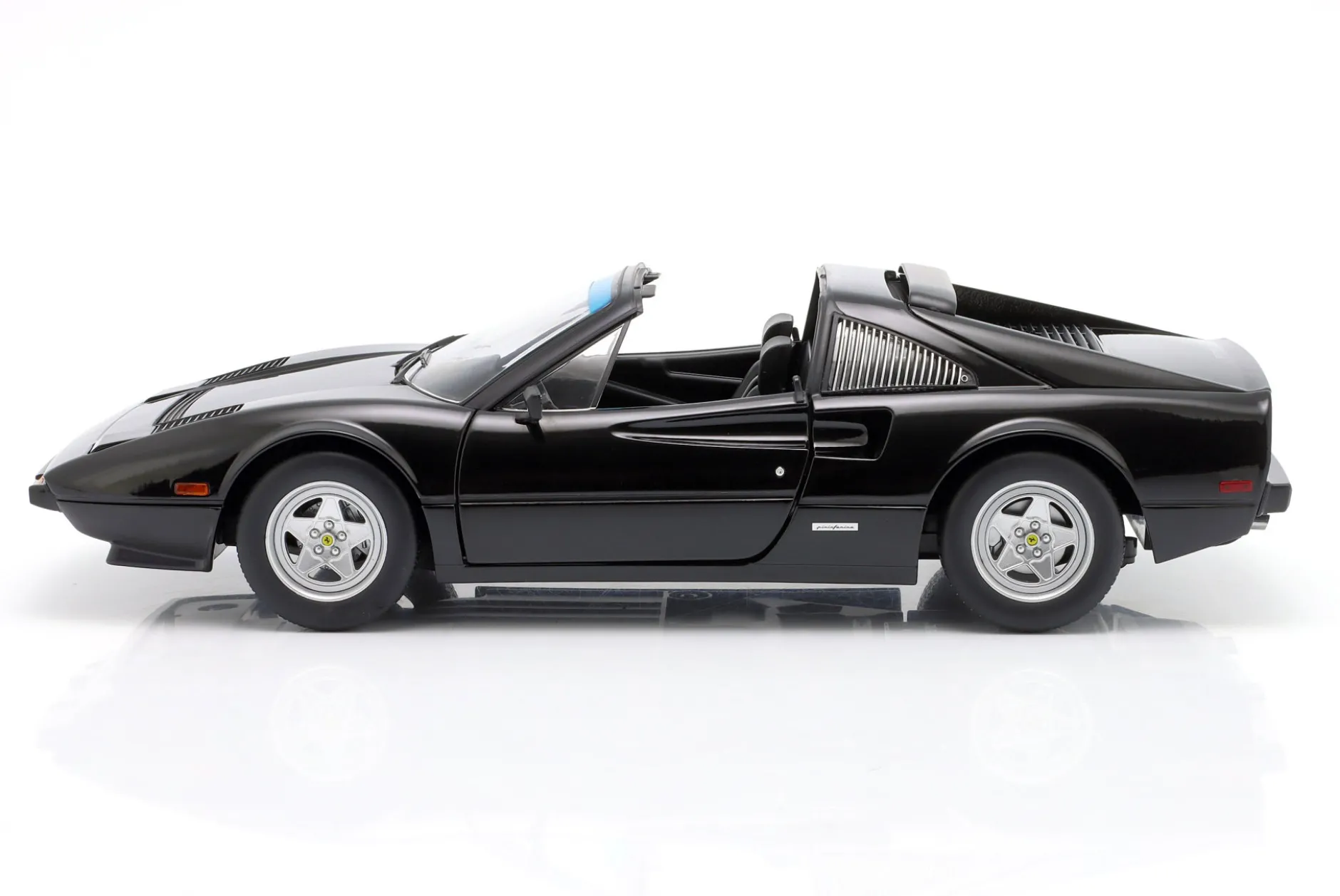 Ferrari 308 GTS QV US-Version 1982 (Film: Against All Odds) schwarz 1:12 KK-Scale