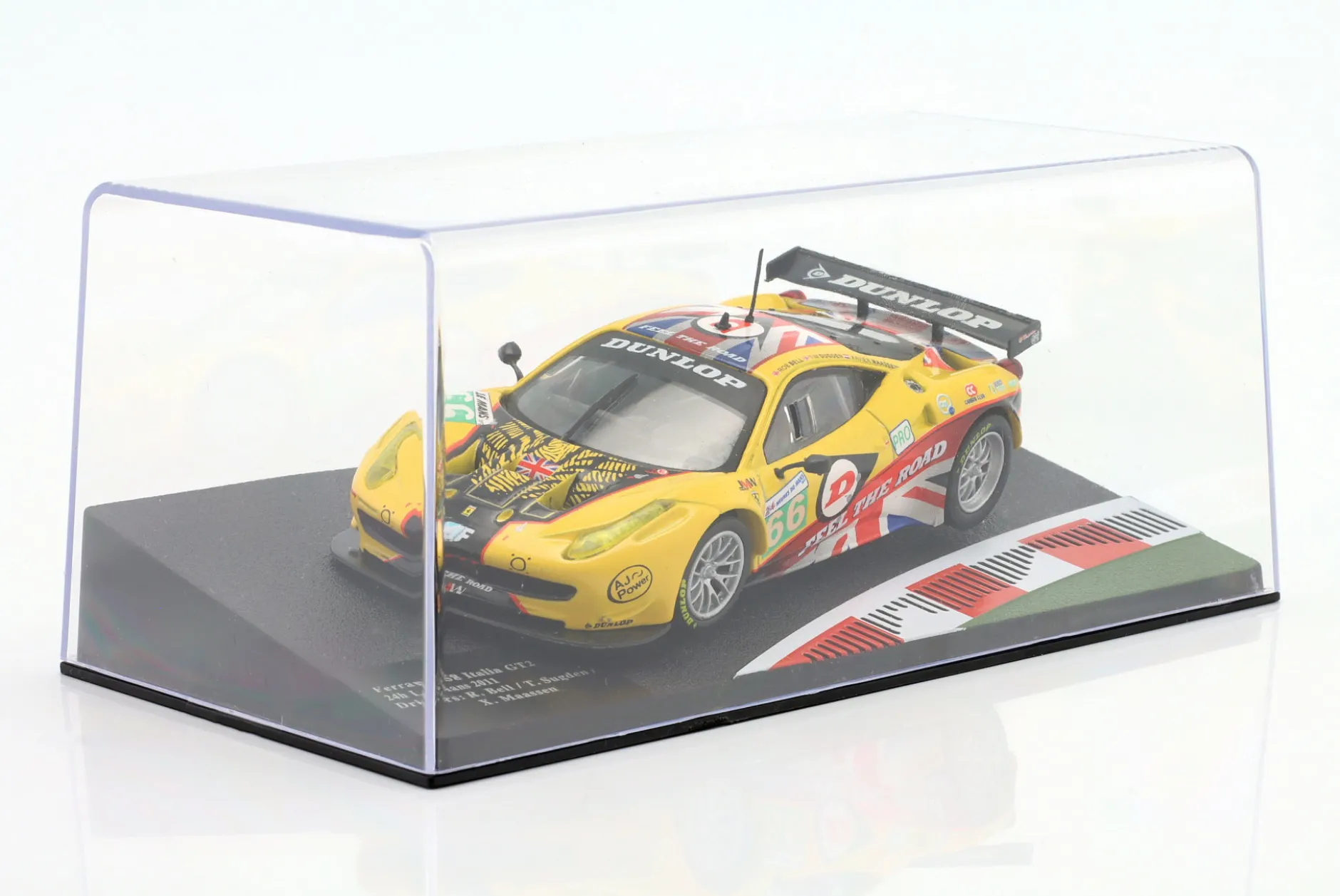 Ferrari 458 Italia GT2 #66 24h LeMans 2011 Bell, Sugden, Maassen 1:43 Altaya